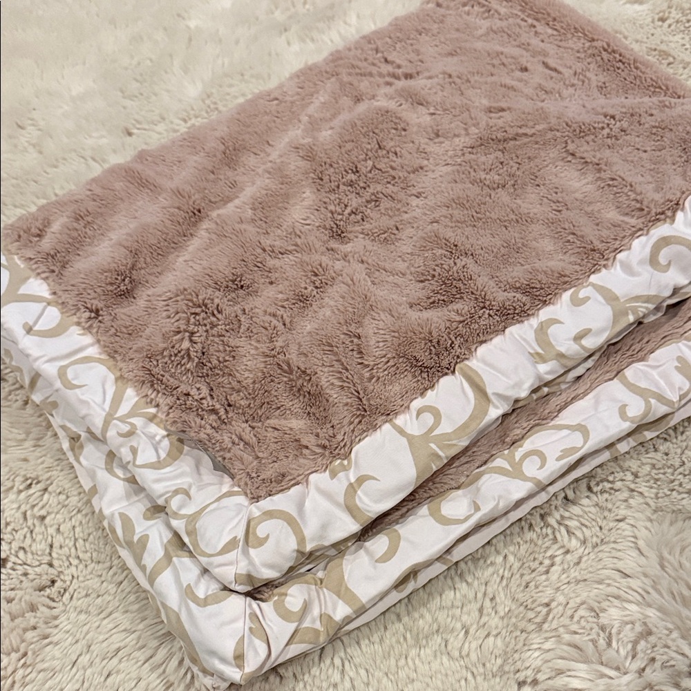 Wendy Bellissimo Luxurious Tan and Cream Bedding Blanket Baby Soft Designer